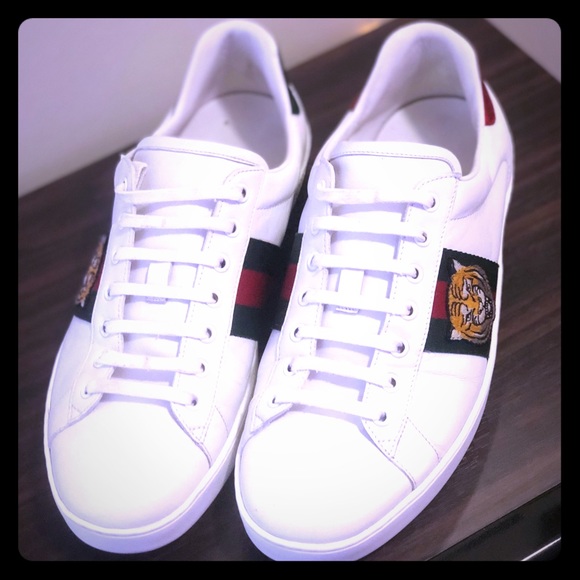 gucci ace embroidered sneaker tiger